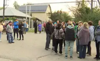 Жителей Турксибского района Алматы шокировало уведомление о сносе их домов от акимата