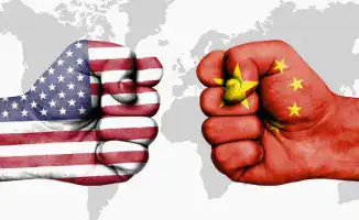 Китай готов к торговой войне с США, но открывает возможность для переговоров, заявляет пресс-секретарь посольства в Вашингтоне