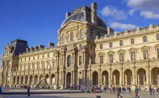 Ущерб от ограбления Лувра во Франции оценен в 88 миллионов евро