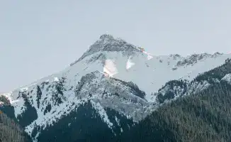 Заморозки в Алматы: спасатели предупреждают о рисках походов в горы 7 октября