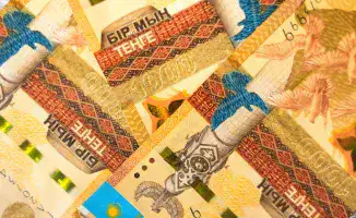 “Запуталась“: какие банкноты 1000 тенге действительны в Казахстане