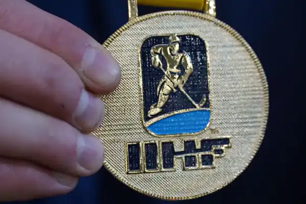 Спортсмены, ставшие чемпионами Азии по хоккею, вернулись в страну (5)