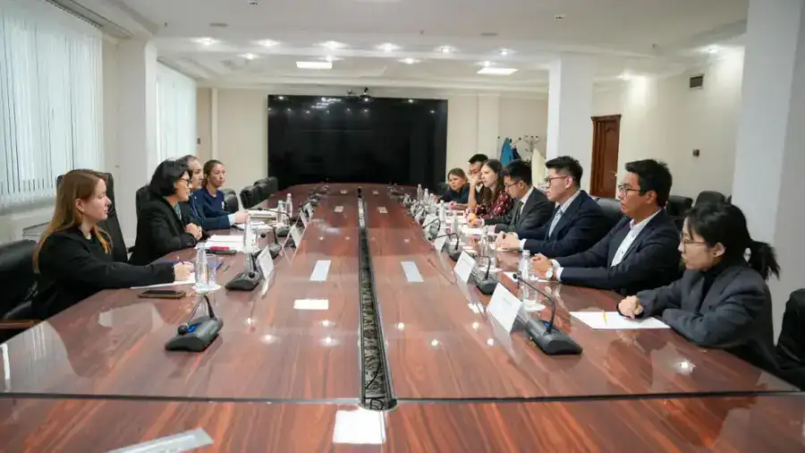 Состоялась встреча председателя Комитета по правам интеллектуальной собственности Шолпан Абдреевой с представителями компании «Xiaomi Technologies Kazakhstan» (4)