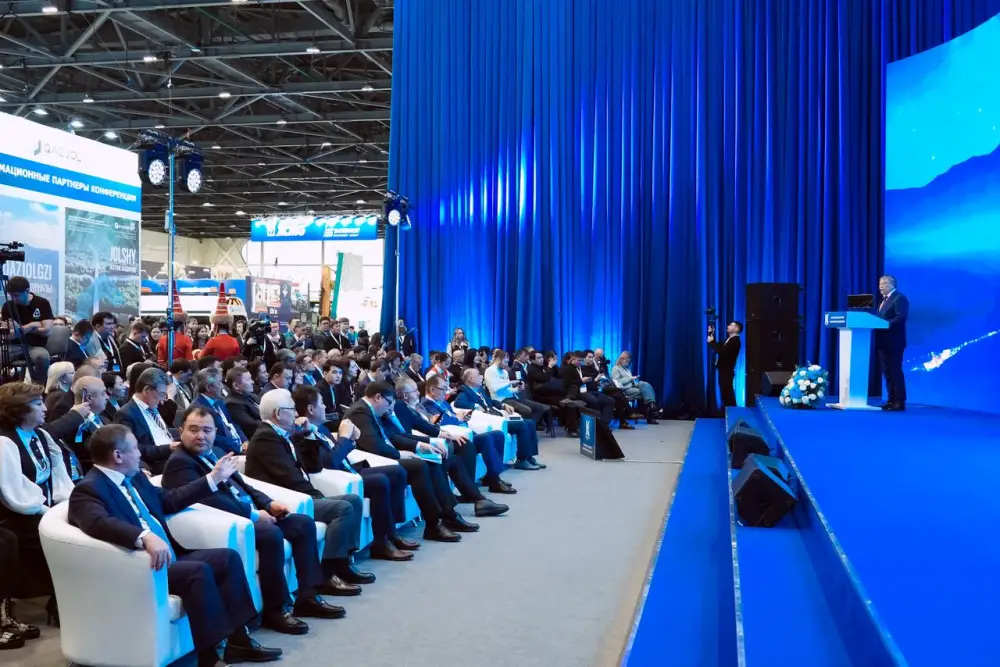 «Kaztraffic-2025» собрал в Астане лидеров дорожной отрасли и инновационные технологии (4)