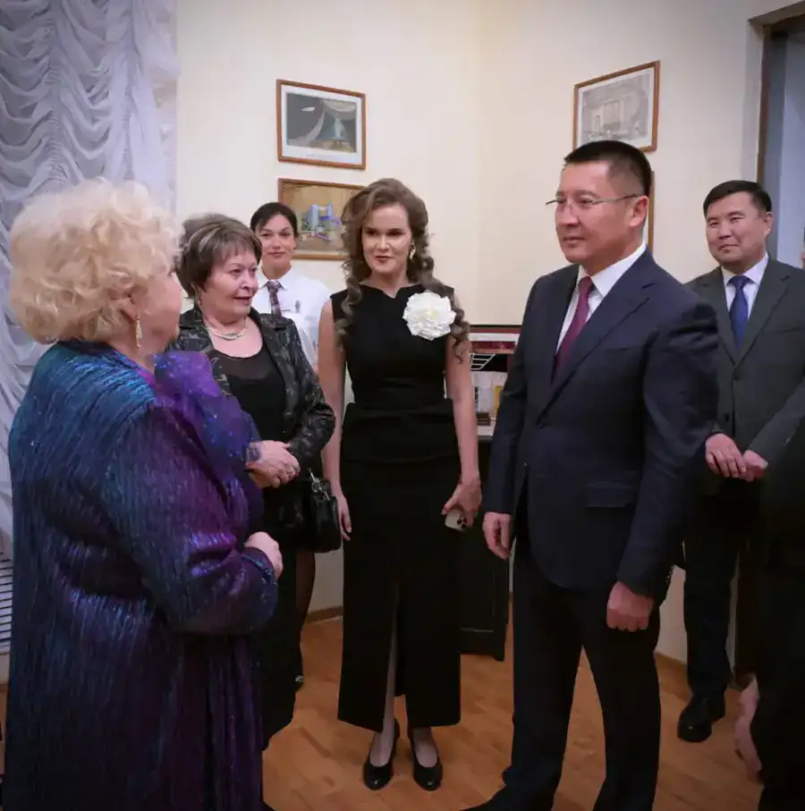 Павлодарскому областному театру драмы имени А.П. Чехова - 80 лет (2)