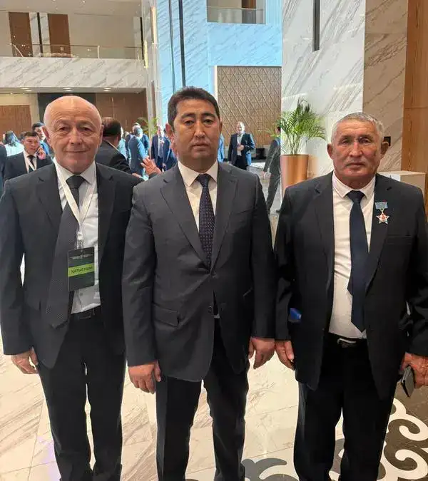 Ветерана сельского хозяйства из Карагандинской области наградил Президент (4)