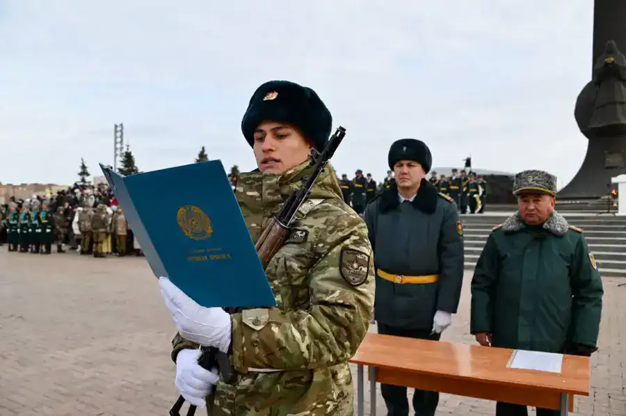 В Астане более 200 солдат принесли присягу на верность Родине (4)