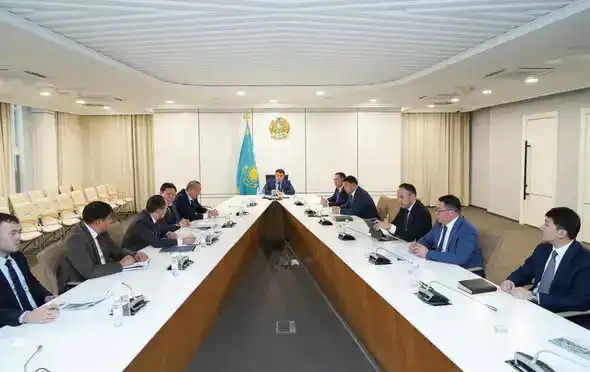 НУРАЛХАН КУШЕРОВ ДАЛ КОНКРЕТНЫЕ ПОРУЧЕНИЯ ПО СОВЕРШЕНСТВОВАНИЮ МЕДИЦИНЫ В ТУРКЕСТАНСКОЙ ОБЛАСТИ (2)