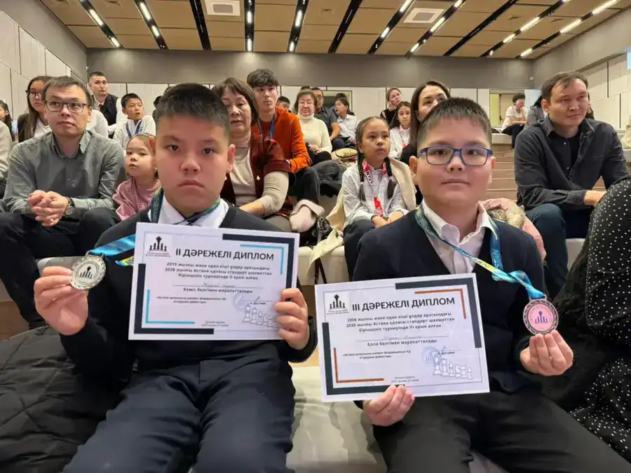 В Астане определили победителей детского чемпионата города по классическим шахматам (7)