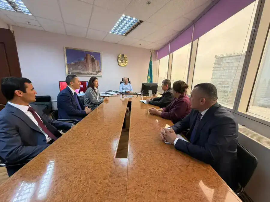 Канат Мынбаев провёл встречу с делегацией Республики Таджикистан (3)