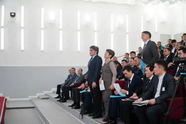 Аким области поручил предусмотреть субсидирование тарифа на водоснабжение в Степногорске (3)