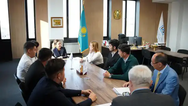 СТУДЕНТЫ UTEBAYEV UNIVERSITY УЧАСТВУЮТ В НАУЧНЫХ ИССЛЕДОВАНИЯХ НА ПРОИЗВОДСТВЕННОЙ ПЛОЩАДКЕ (3)