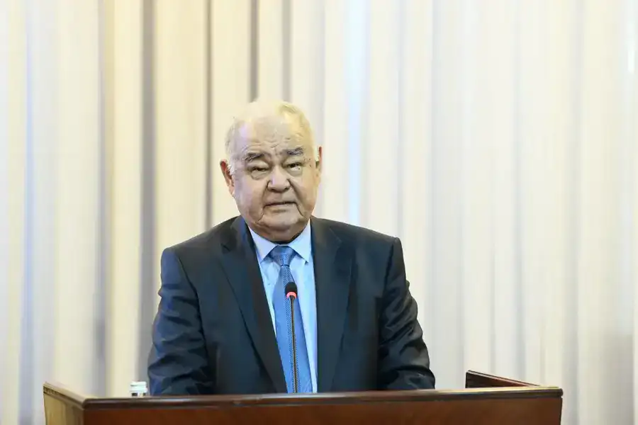 Глава региона встретился с государственным и общественным деятелем Мухтаром Кул-Мухаммедом (7)