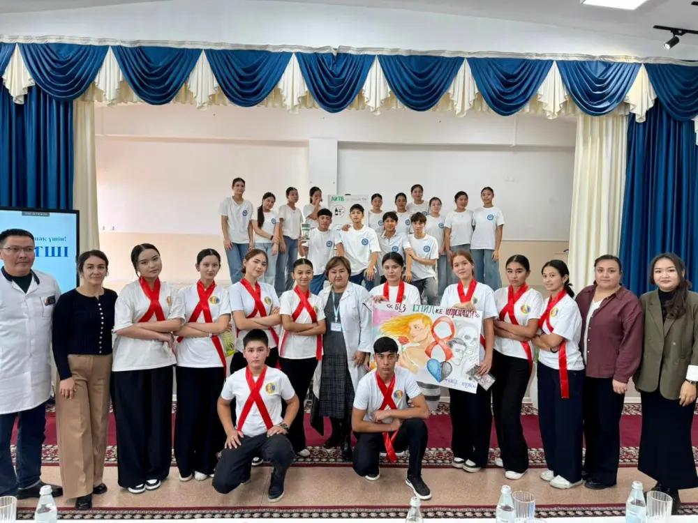 В Уйгурском районе состоялся форум подростков, посвящённый вопросам ВИЧ и укреплению здоровья (3)