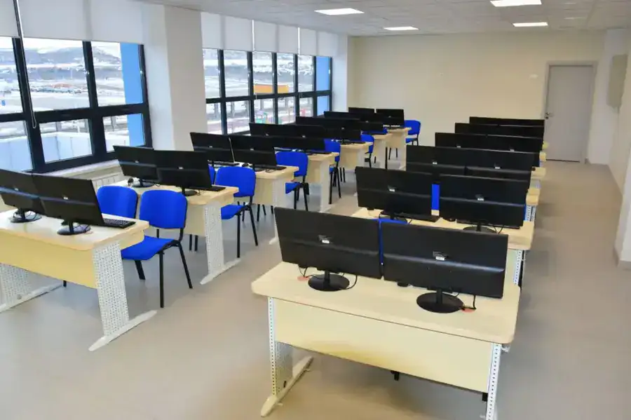 В Жетысуском районе Алматы строится школа на 1 200 мест и ожидается открытие 2 поликлиник (4)