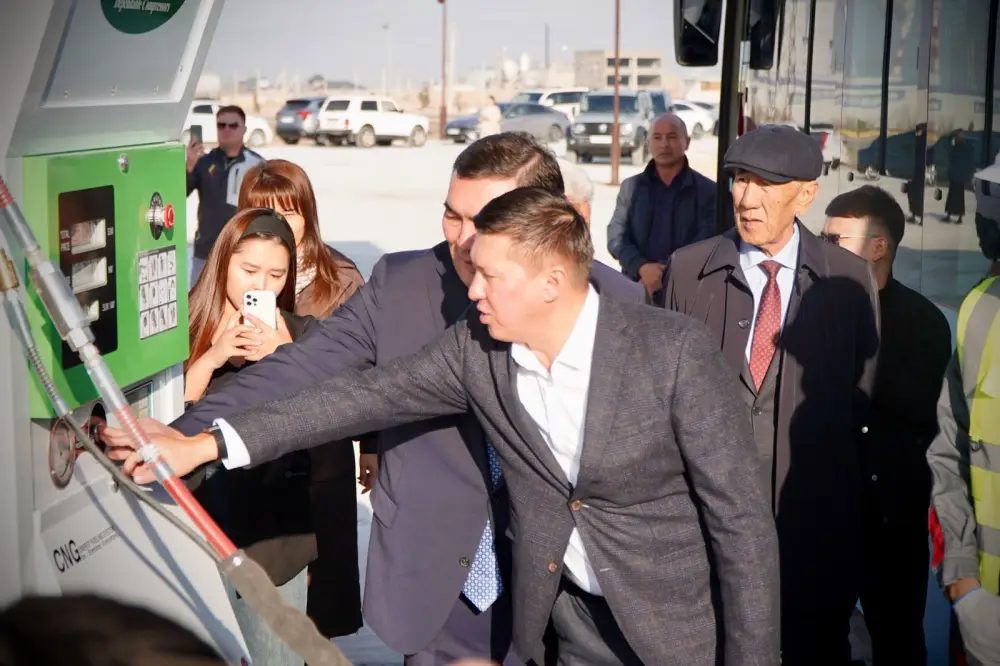 В Таразе открыли автомобильную газонаполнительную станцию (3)