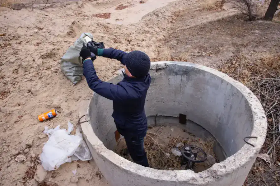 В рамках экологической акции «Таза Қазақстан» был проведён субботник вдоль автодороги «Алматы – Қонаев» (3)