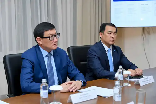 В Семее обсудили строительство детской академии по футзалу (3)