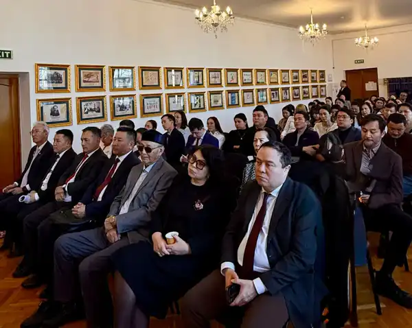 Презентация факсимильных изданий рукописей, посвящённых хану Аз-Джанибеку, состоялась в Алматы (2)