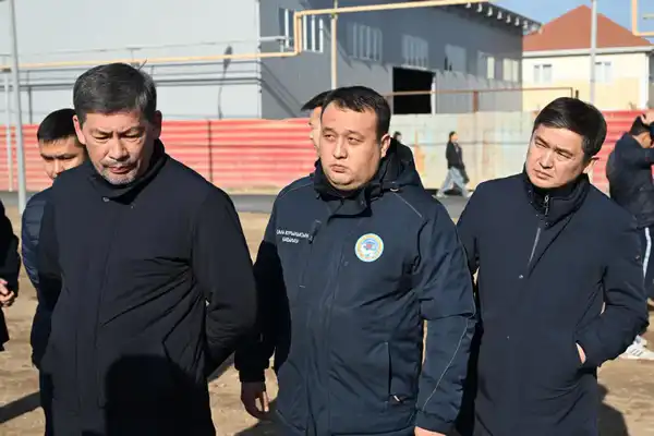 Аким Алматы Дархан Сатыбалды в ходе рабочего объезда встретился с жителями микрорайона «Рахат-Мадениет» (5)
