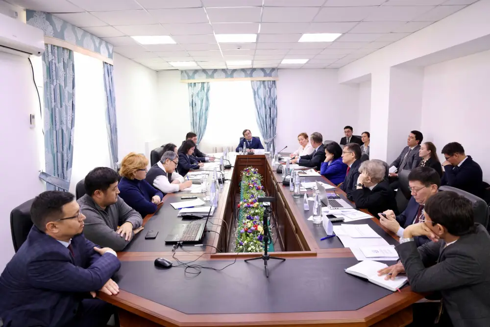 В Академии правосудия при Высшем Судебном Совете состоялась диалоговая площадка «Ашық алаң» на тему «Судебная защита прав и свобод человека, гражданина и личности в уголовной юстиции» (7)