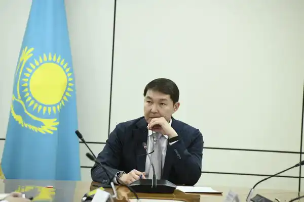 В Астане состоялось очередное совещание с застройщиками по соблюдению законности на стройках (7)