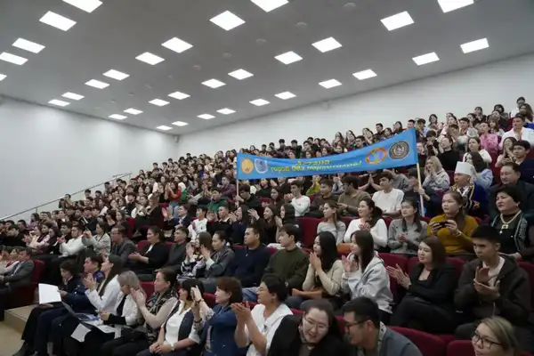 «Закон и порядок»: именитые спортсмены рассказали столичным студентам о пагубном влиянии наркотиков (10)