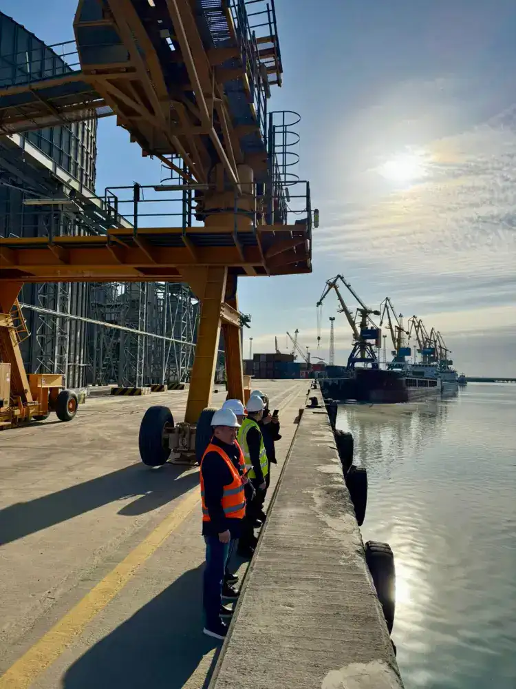 Сотрудники Комитета ознакомились с работой фитосанитарных контрольных постов «Актау международный морской торговый порт» и «Актау морской северный терминал» в Мангистауской области. (4)