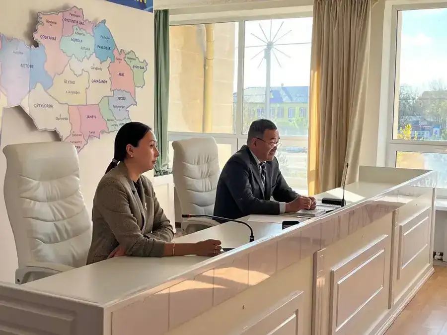 ВИЦЕ-МИНИСТР ЗДРАВООХРАНЕНИЯ ПРОВЕЛ ВСТРЕЧУ С ЖИТЕЛЯМИ ЗАПАДНО-КАЗАХСТАНСКОЙ ОБЛАСТИ (6)