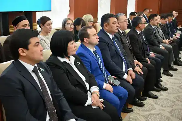 В Карагандинской области спикер Сената обсудил с депутатами маслихатов выполнение поручений Президента (3)