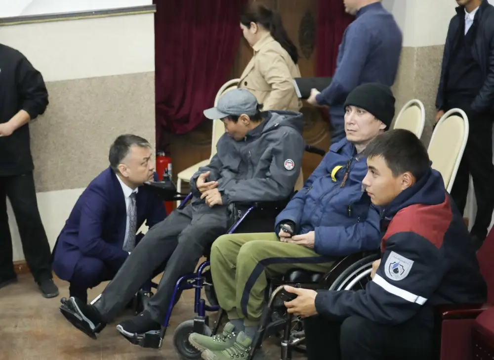 Нурдаулет Килыбай выслушал проблемы жителей города Жанаозен (8)