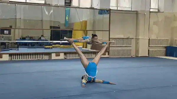 В Караганде стартовал чемпионат РК по спортивной акробатике (7)