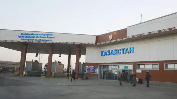 ТУРКЕСТАН: РАБОТА ТАМОЖНИ В КЕЛЕССКОМ РАЙОНЕ - НА КОНТРОЛЕ (8)