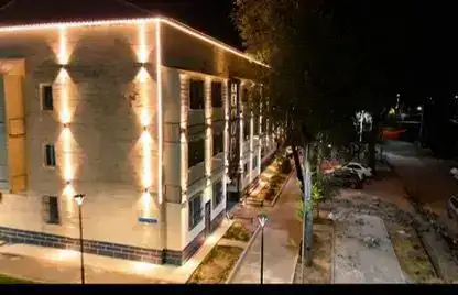 В Жетысуском районе Алматы активно модернизируют систему уличного освещения (2)