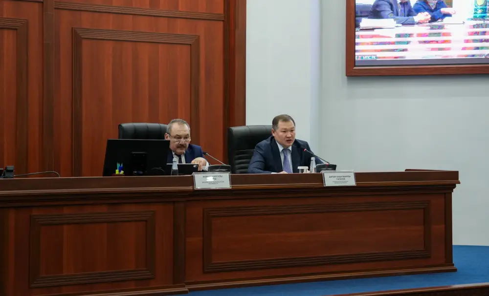 Вице-министр Иран Шархан провел встречу с населением Восточно-Казахстанской области (8)