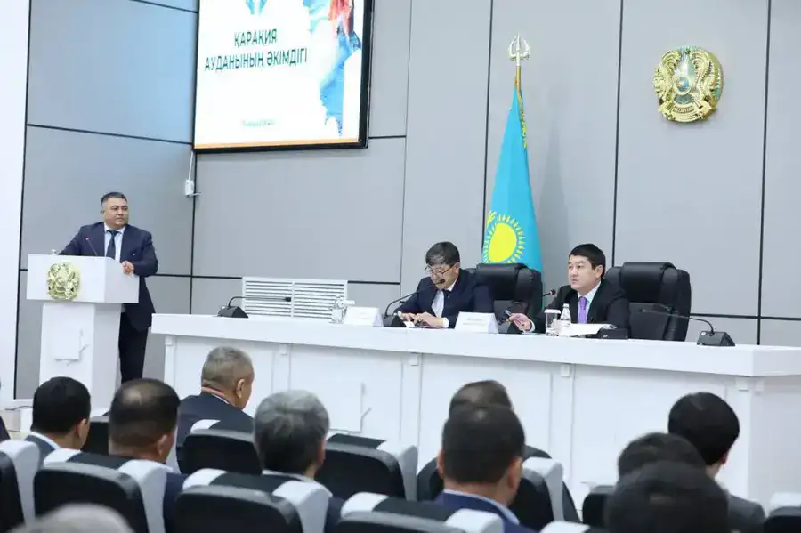 Нурдаулет Килыбай обсудил проблему безработицы в Каракиянском районе и встретился с жителями села Жетыбай (6)