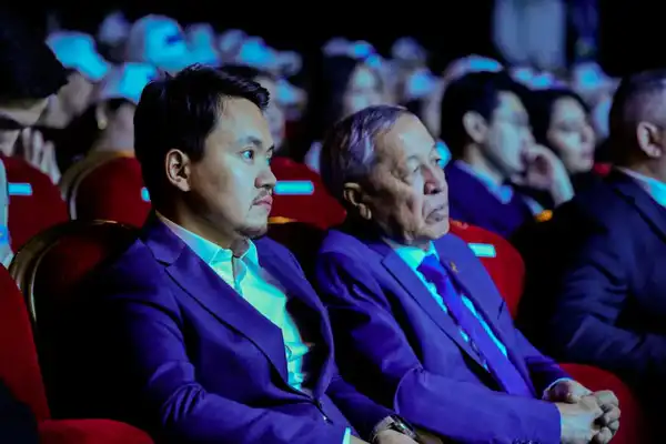 Безопасность на мобильных телефонах: на форуме в Астане озвучили проблемы цифровой безопасности (5)