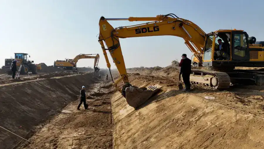 Масштабная модернизация: работы по бетонированию более 62 км земляных каналов ведутся в Туркестанской области (3)