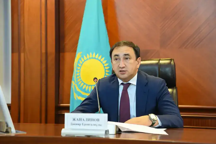 Награждены лучшие работники дорожной отрасли (3)