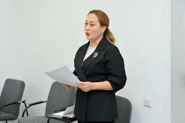 Глава региона принял граждан по личным вопросам (5)