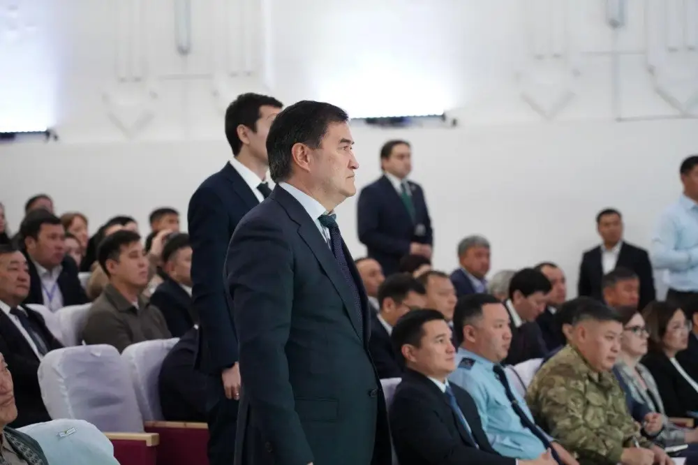 На встрече с населением Буландынского района аким области Марат Ахметжанов обсудил актуальные вопросы развития региона (10)