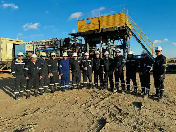 12 буровиков «Каражанбасмұнай»: 40 новых скважин в год на глубине до 500 метров (3)