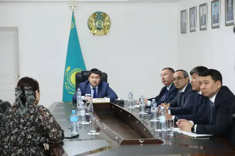 Нурдаулет Килыбай принял жителей Каракиянского района по личным вопросам (2)