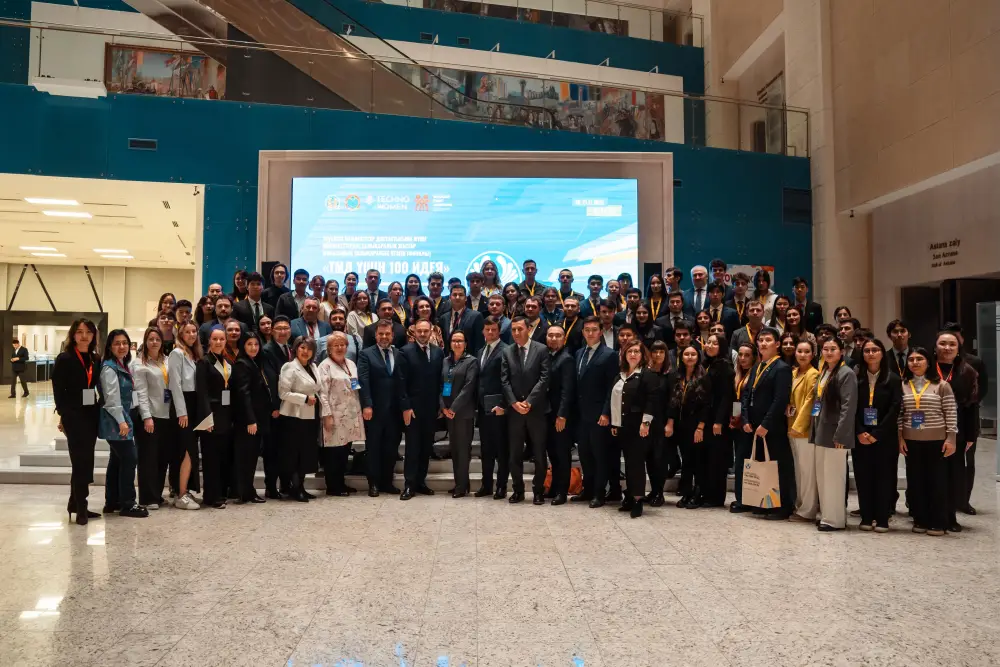 «100 идей для СНГ»: Финал Международного молодежного проекта государств – участников СНГ стартовал в Астане (9)