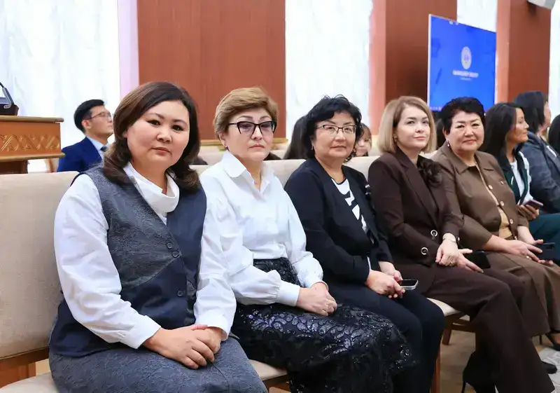 В Карагандинской области финансистов поздравили с профессиональным праздником (2)