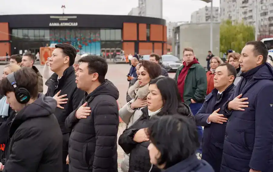 Сквер дружбы Казахстана и России открыли в Москве (4)