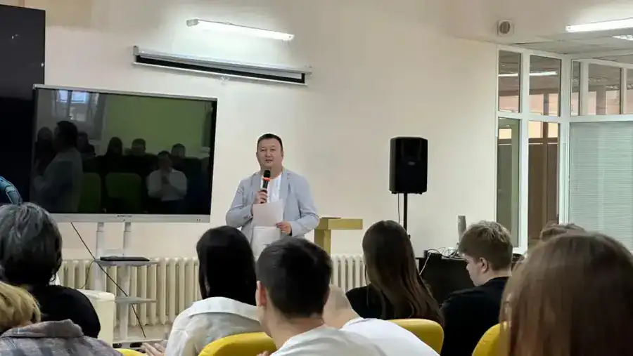 ИСТОРИЧЕСКИЙ ВЫБОР: К 35-ЛЕТИЮ ДЕКЛАРАЦИИ О ГОСУДАРСТВЕННОМ СУВЕРЕНИТЕТЕ (3)