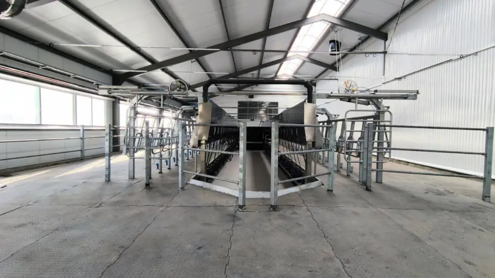 В Костанайской области запустили молочно-товарную ферму на 1200 голов (3)