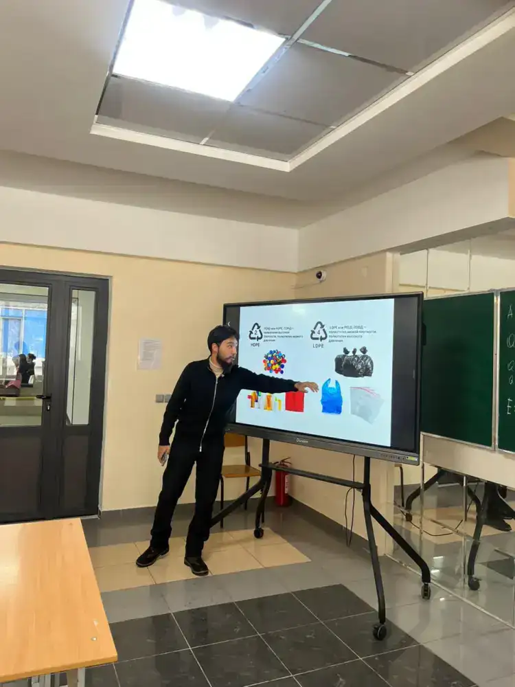 «Таза Қазақстан»: эковстречу со студентами провели в столичных вузах (4)