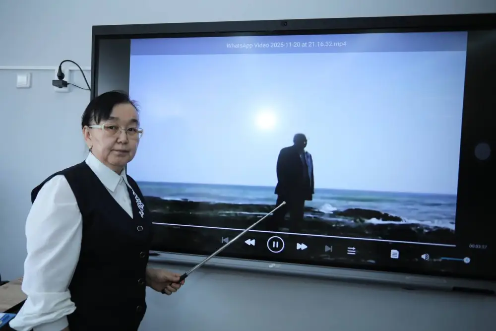 В Жанаозене открылся посвященный творчеству Абиша Кекилбайулы кабинет «Әбіштану» (2)